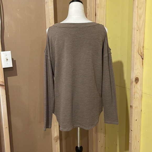 Knit top - Picture 3 of 3